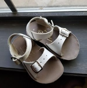Toddler size 5 sandals
